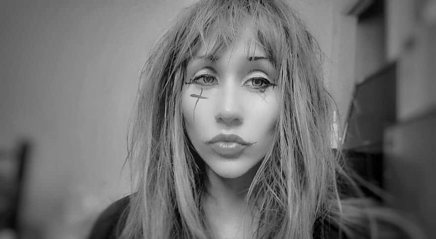 Meet Melody Lynn of Queen Of The Static Opera in West LA - Voyage