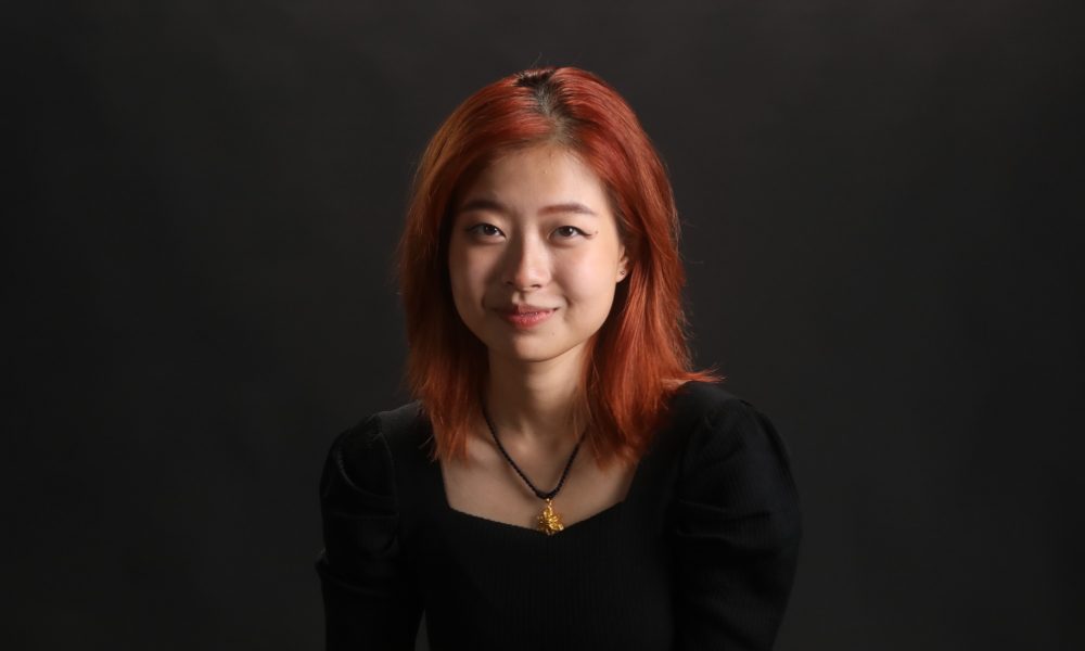 [Foil]Persecute Artist 英語 UNH Rebecca Foil]Persecute Artist 英語 UNH Rebecca