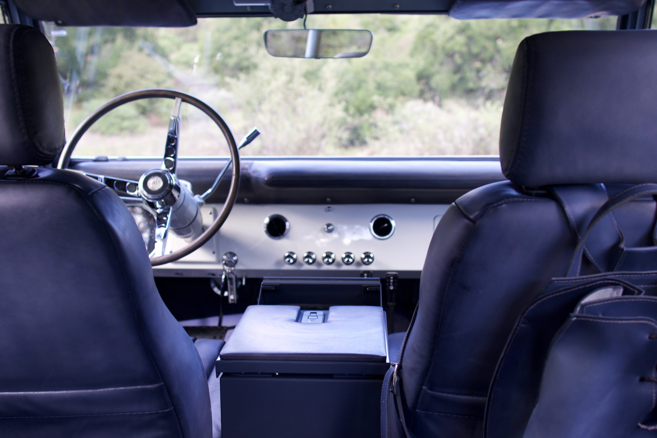 Check Out Jonathan Ward's Story - Voyage LA Magazine | LA City Guide, image size:2550x1700