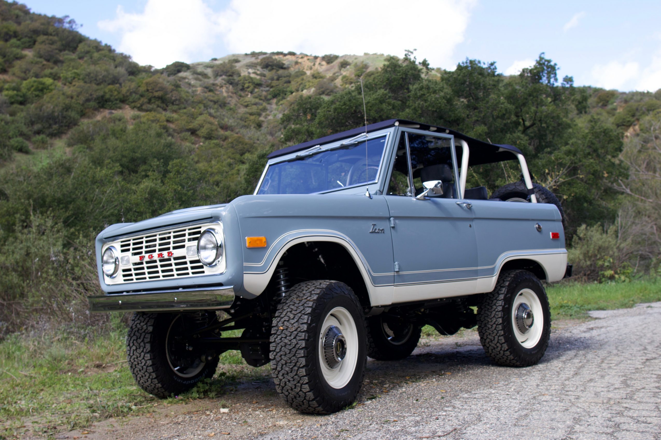 Check Out Jonathan Ward's Story - Voyage LA Magazine | LA City Guide, image size:2550x1700