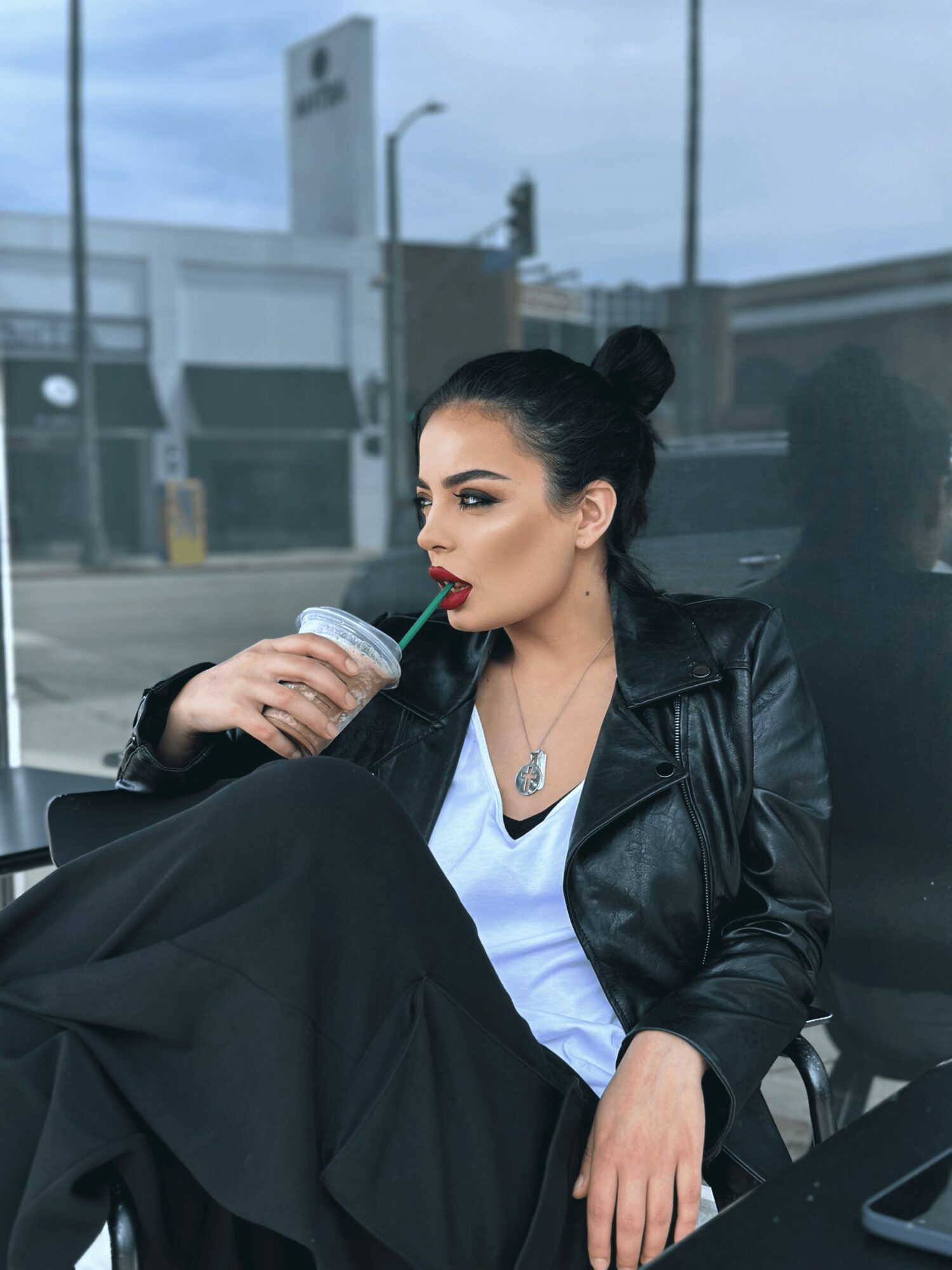 Ayollar uchun BDSM videolari