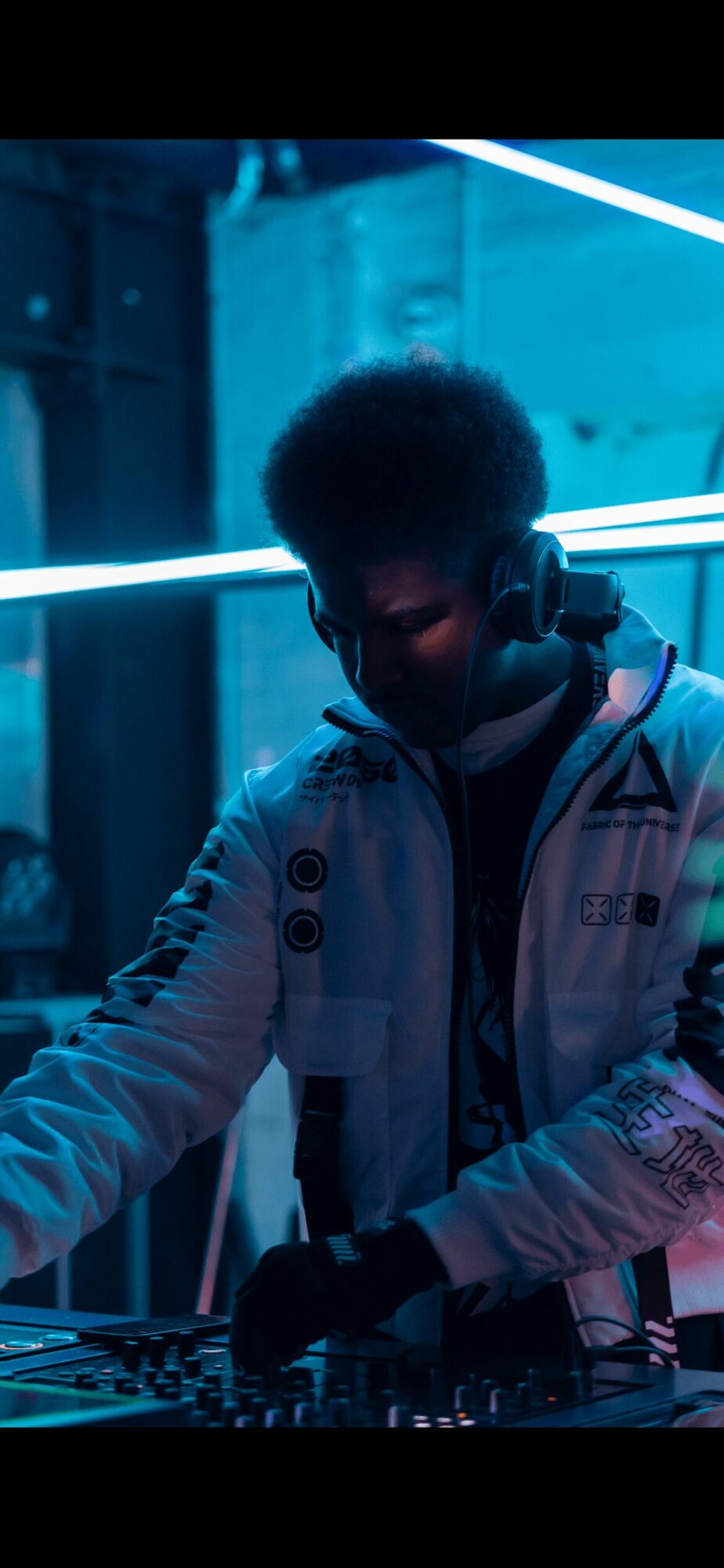 Meet Justin Davis of Van Nuys - Voyage LA Magazine | LA City Guide