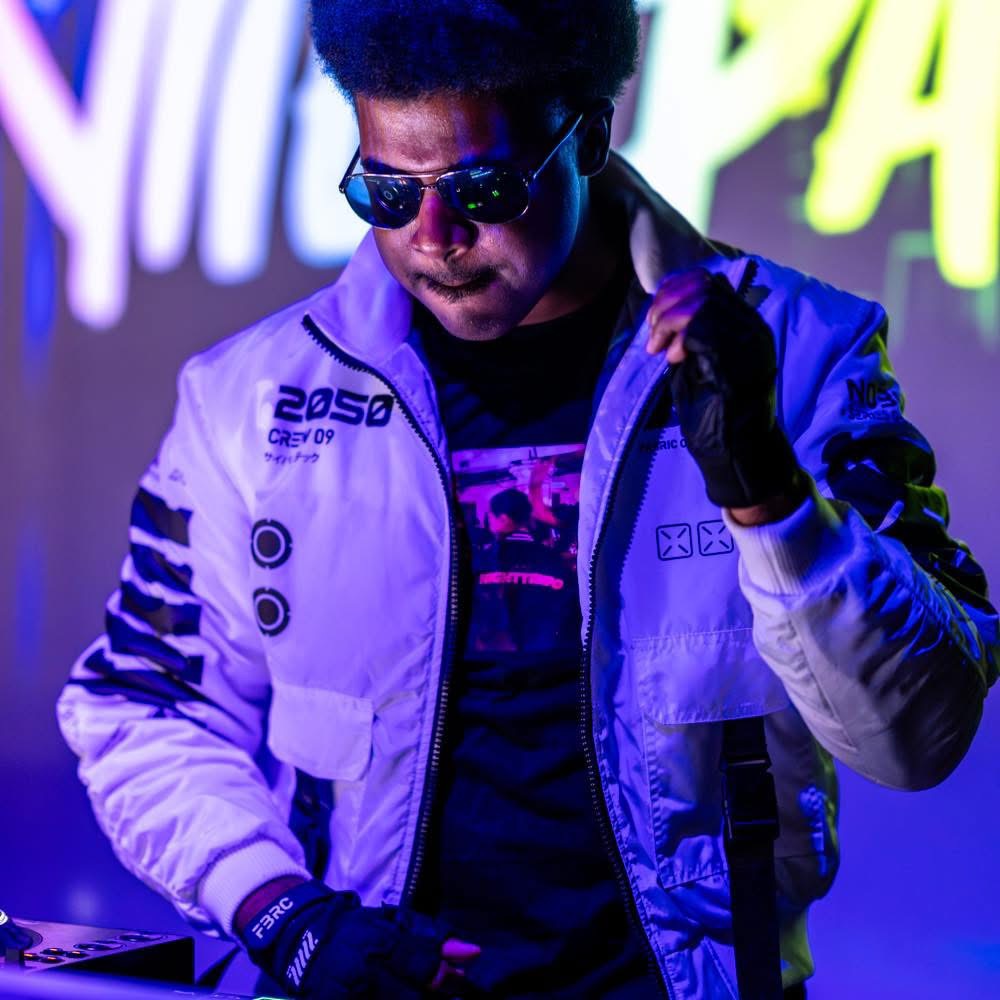 Meet Justin Davis of Van Nuys - Voyage LA Magazine | LA City Guide