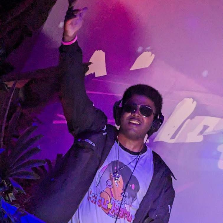 Meet Justin Davis of Van Nuys - Voyage LA Magazine | LA City Guide